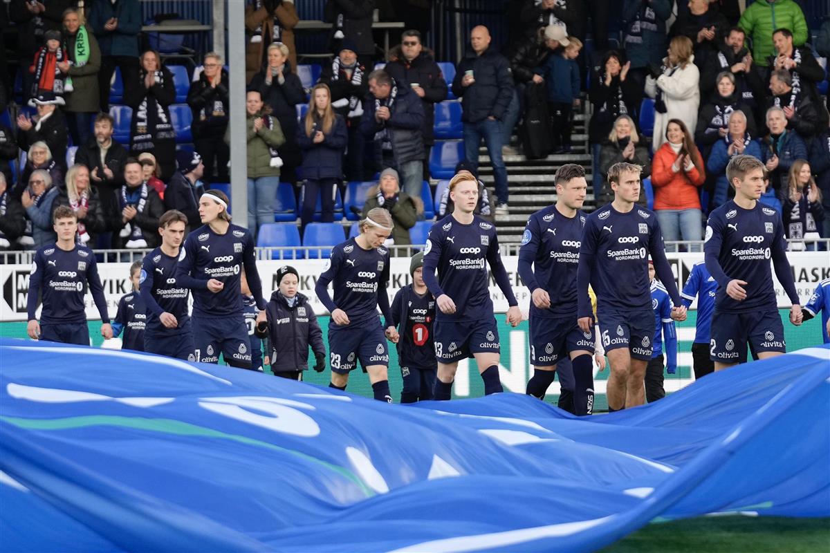 KBK går ut på nordmøre stadion - Klikk for stort bilde